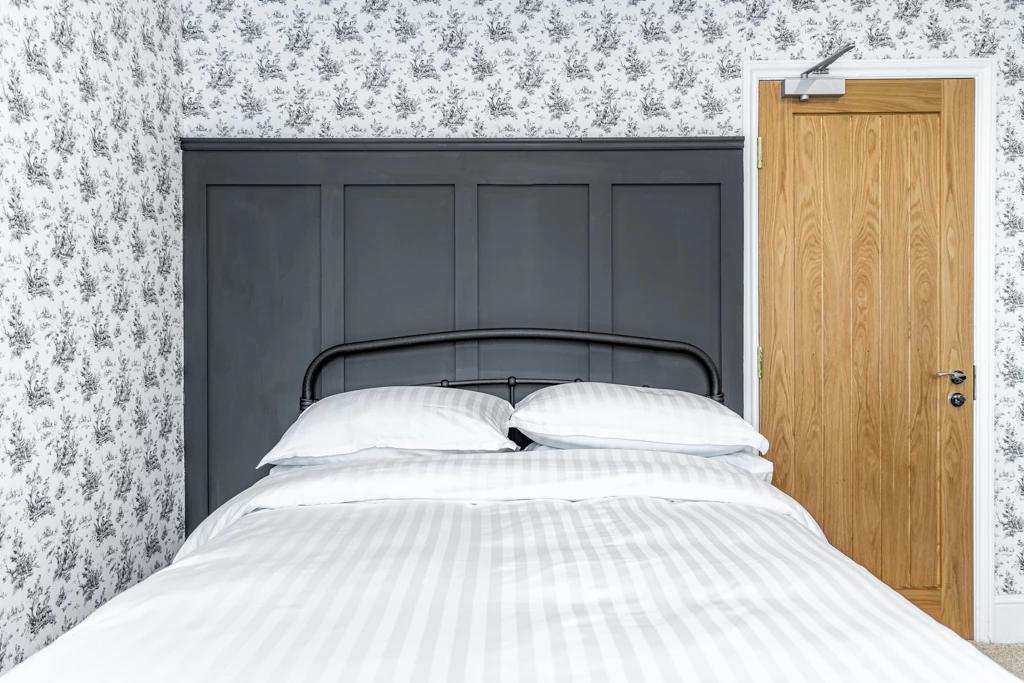 Отель The Whichcote Arms Слифорд Экстерьер фото